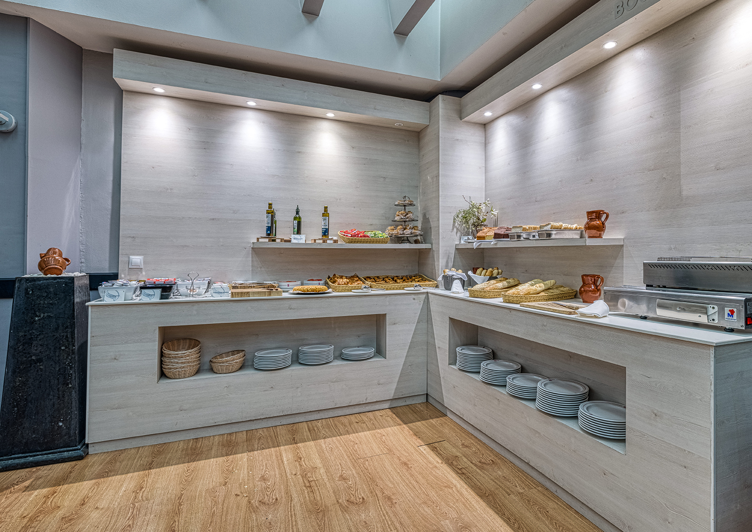 001_alta_virgendelosreyes Buffet.jpg